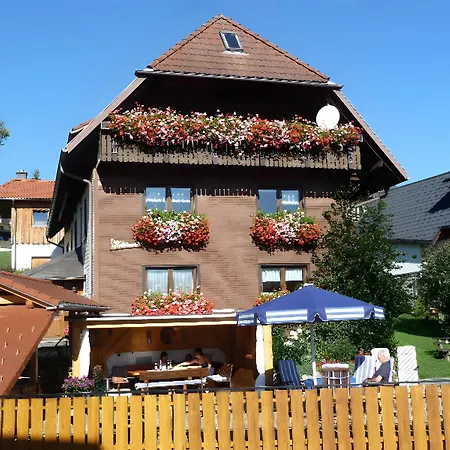 Rathaeusle Apartment *